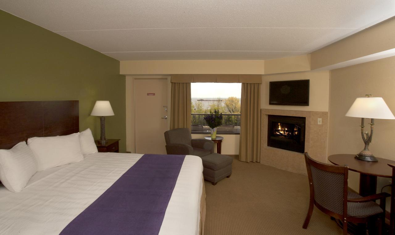 Edgewater Waterpark Hotel Duluth Exterior foto