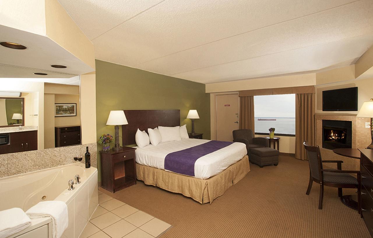 Edgewater Waterpark Hotel Duluth Exterior foto