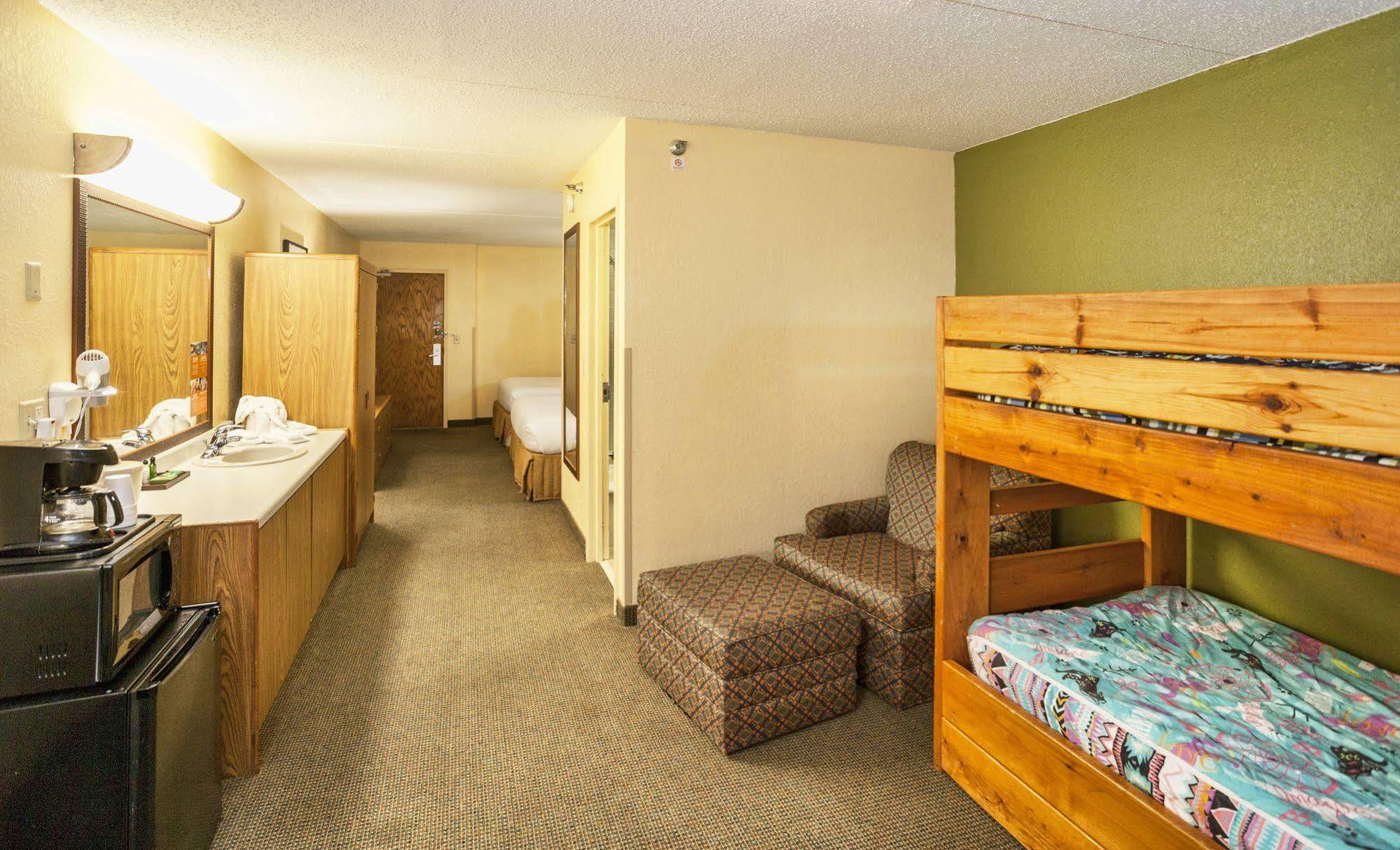 Edgewater Waterpark Hotel Duluth Exterior foto
